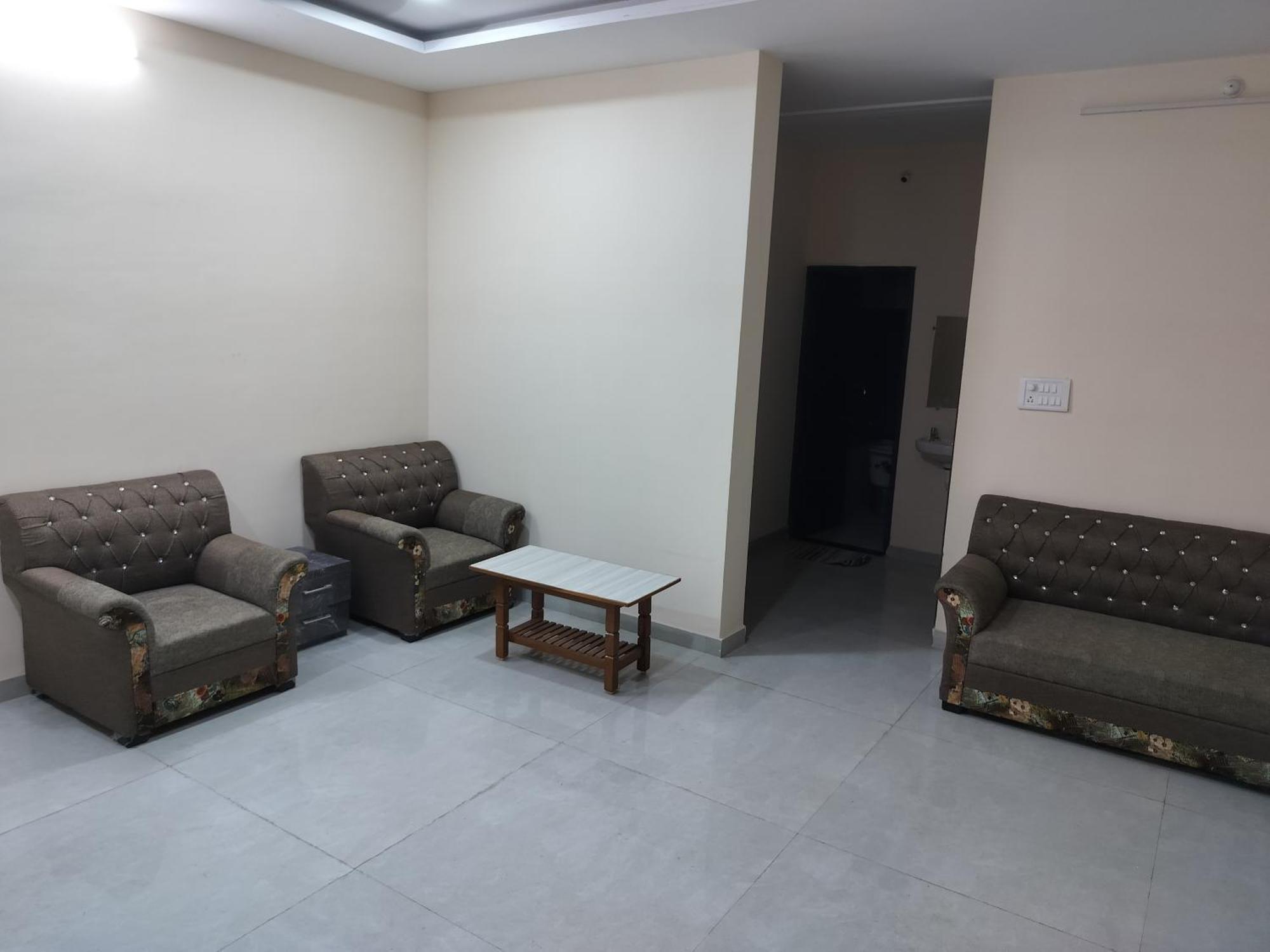 Shiv Shakti Homestay اوجاين المظهر الخارجي الصورة
